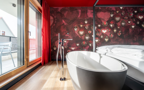 Suite Casa Novum Badewanne im Schlafzimmer - Designhotel Laurichhof Pirna